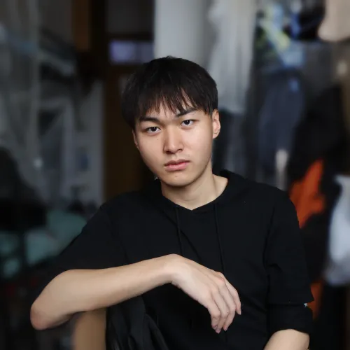 Headshot of Zhenyu